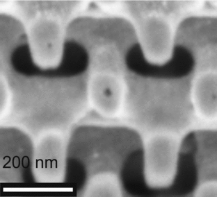 Photonische Kristalle für effizientere Leuchtdioden (Bild: Andreas Fröhlich, KIT)